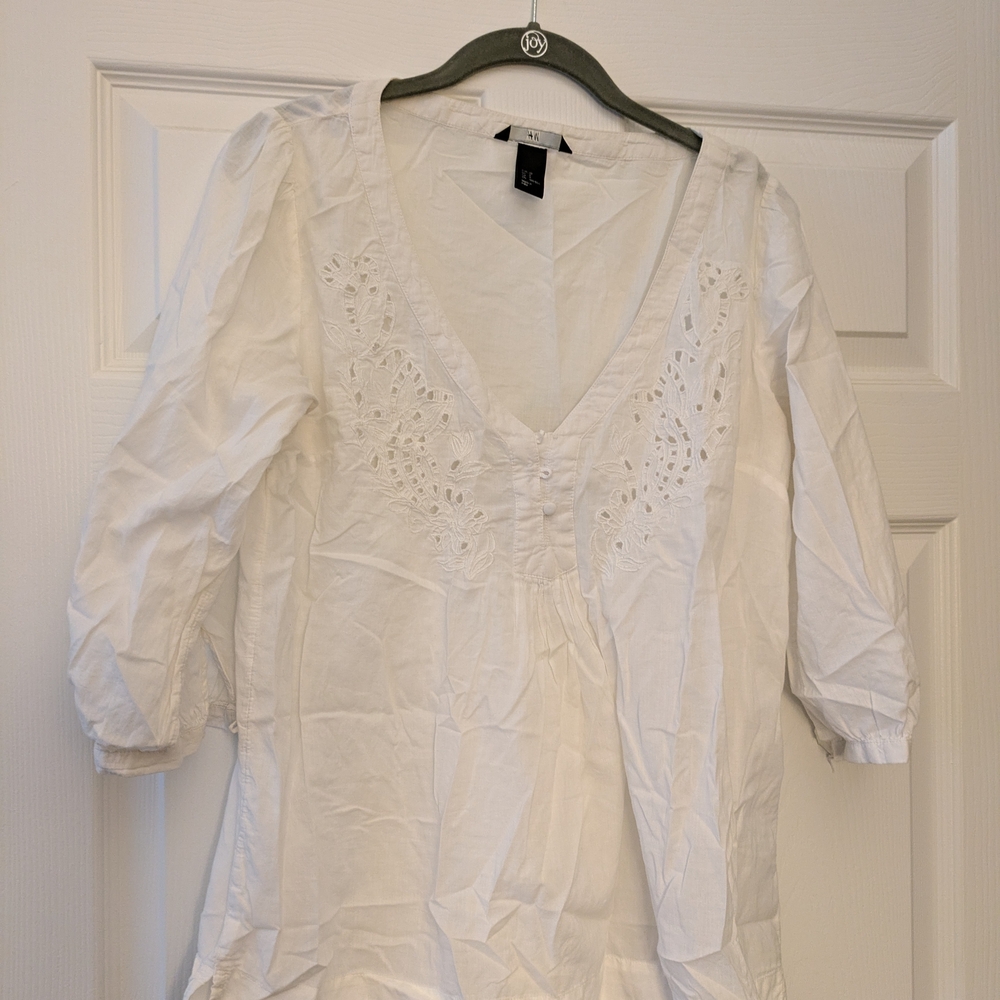 H&M White Embroidered Blouse